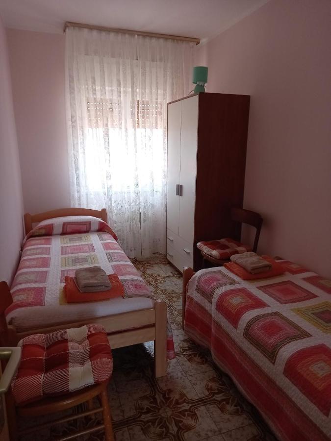 Apartment Parenzana Bibali 65 A 52460-Buje Luaran gambar