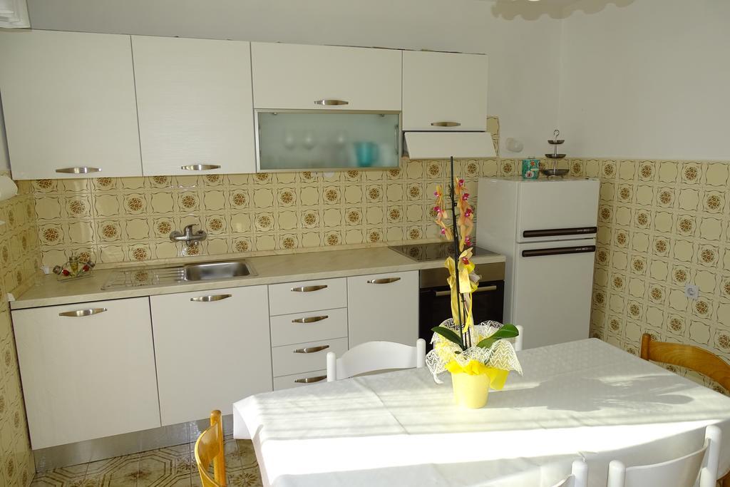 Apartment Parenzana Bibali 65 A 52460-Buje Luaran gambar