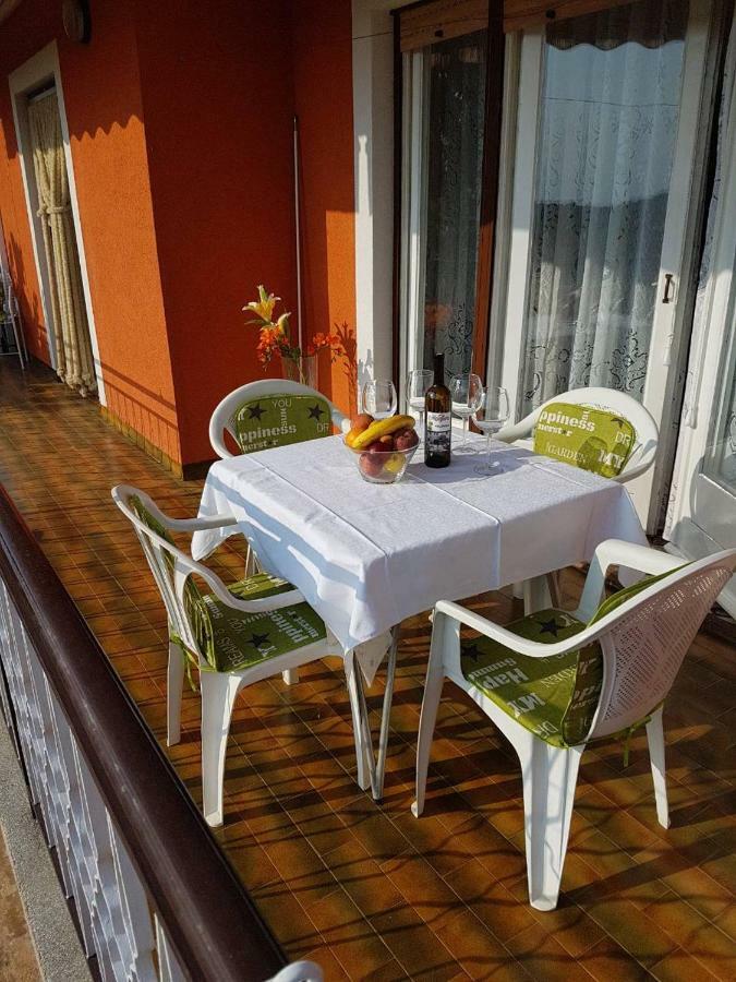 Apartment Parenzana Bibali 65 A 52460-Buje Luaran gambar